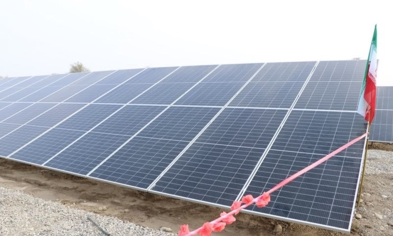 افتتاح نیروگاه خورشیدی با ۱۵۰ میلیارد در جنوب بوشهر